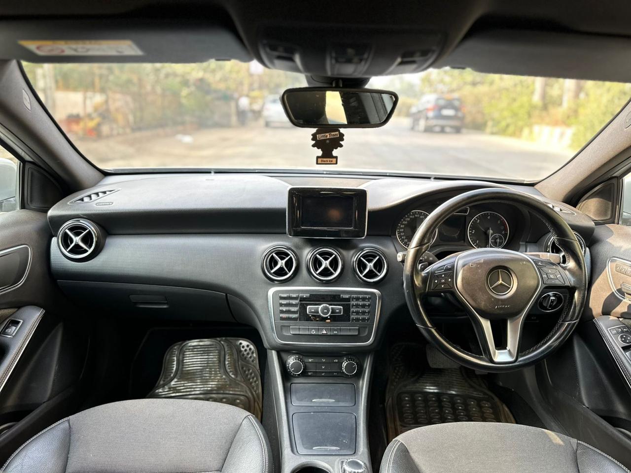 2013 Mercedes Benz A180 sports