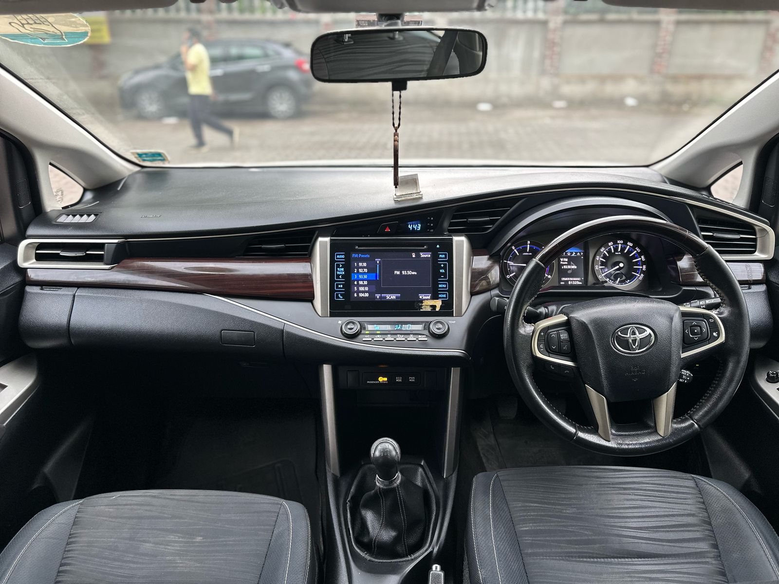 2018 Toyota Innova Crysta 2.4 V