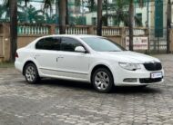 Mfg 2012/Reg 2013 Skoda Superb Elegance