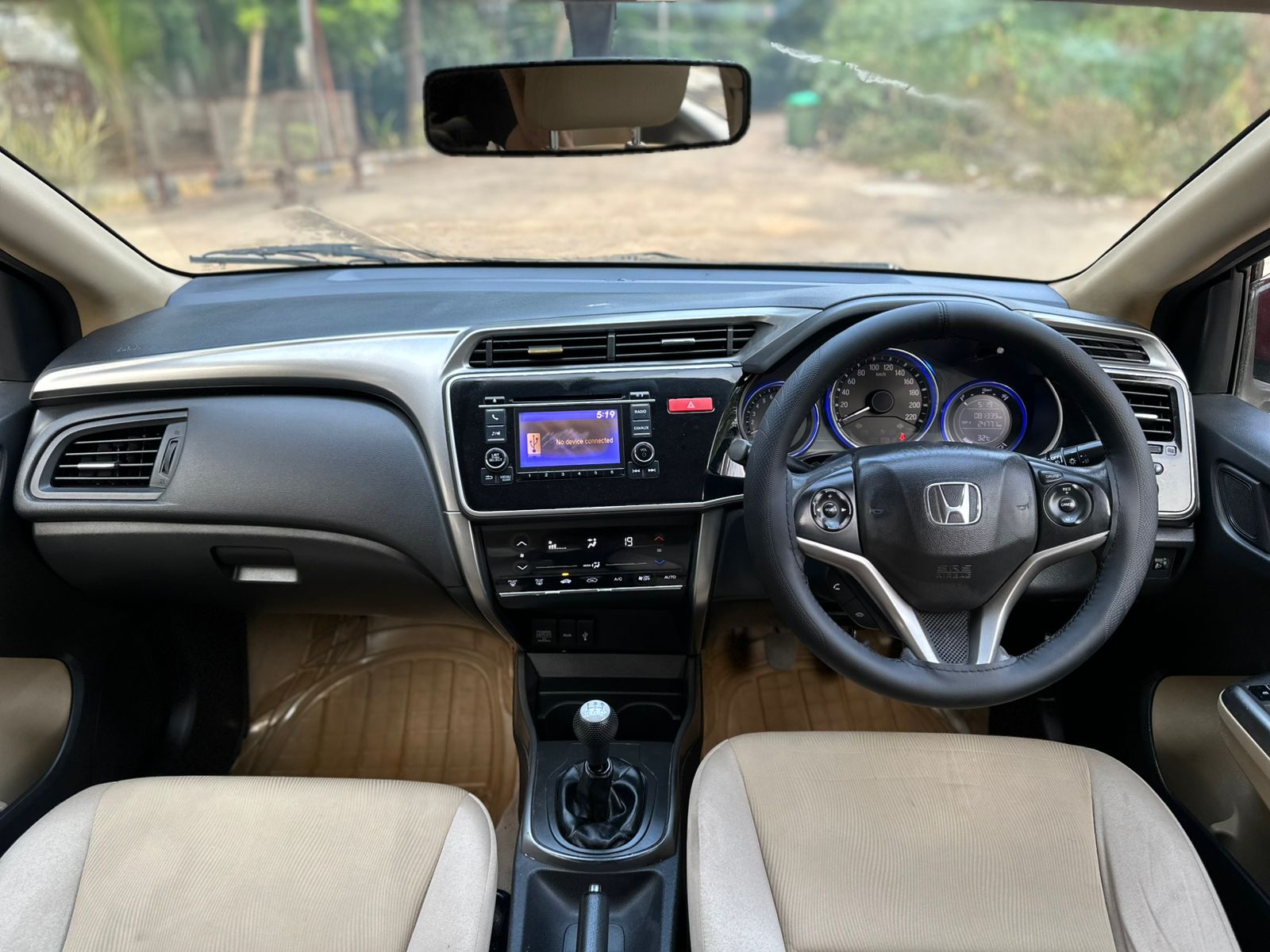 2014 Honda City 1.5 V MT