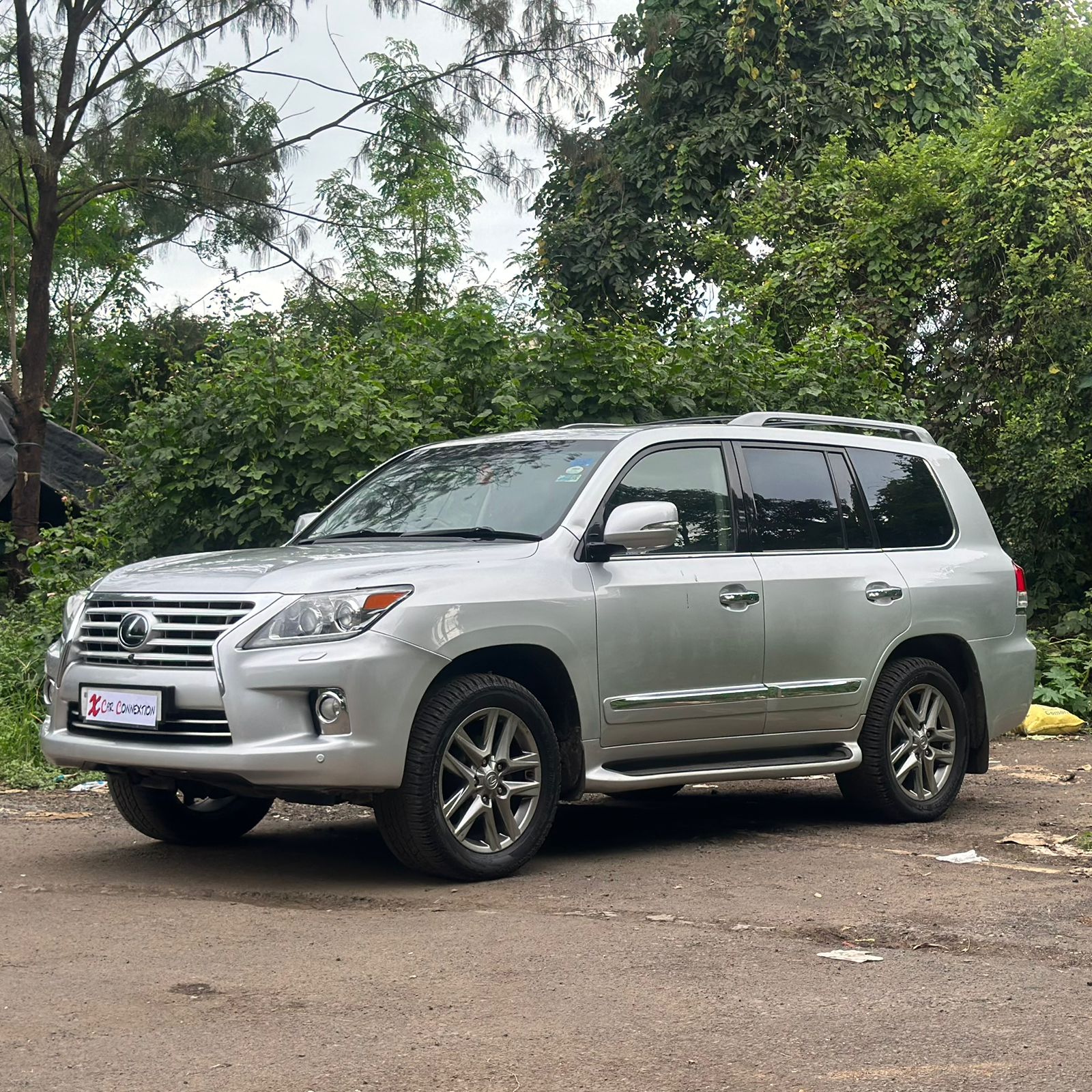 2013 Lexus LX570