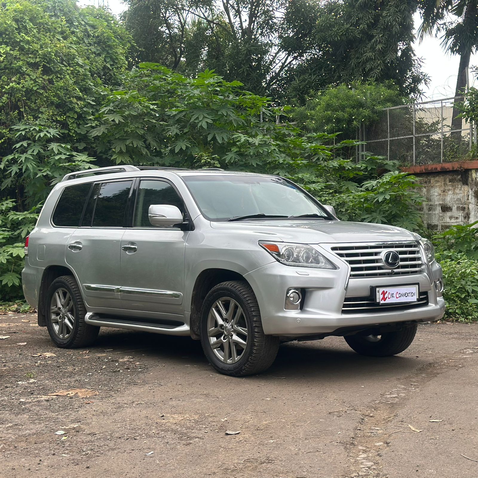2013 Lexus LX570