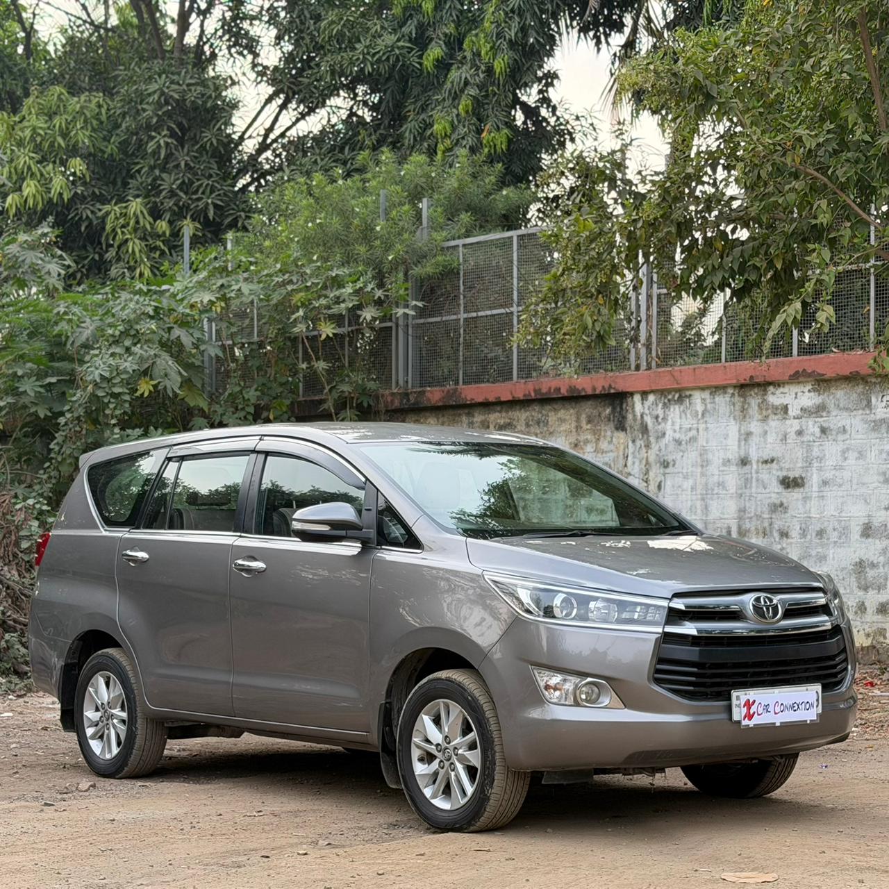 2016 Toyota Innova Crysta 2.4 V
