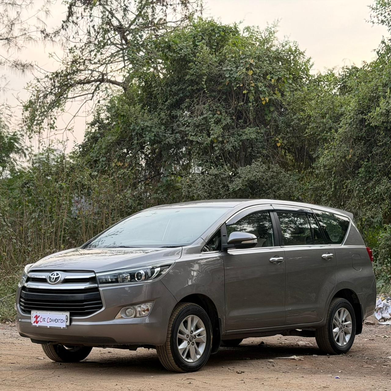 2016 Toyota Innova Crysta 2.4 V